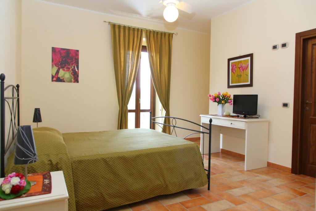 كابرارولا Agriturismo Casale Zuccari الغرفة الصورة